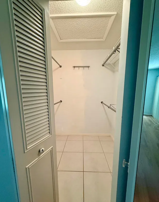 Unit 123-B photo 18