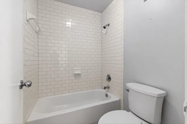 Unit 303 photo 35