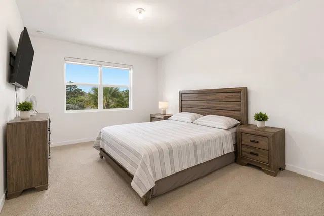 Residence photo 8