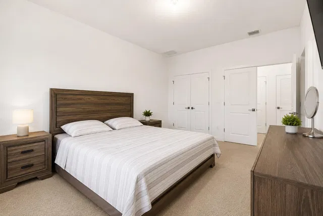 Residence photo 9