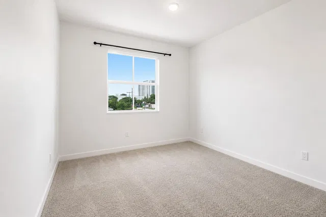 Residence photo 14