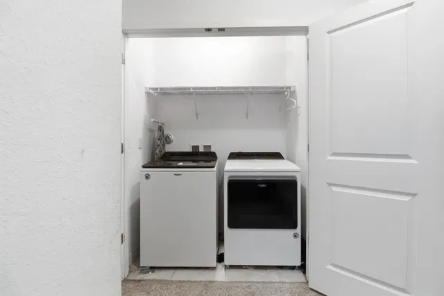 Residence photo 17