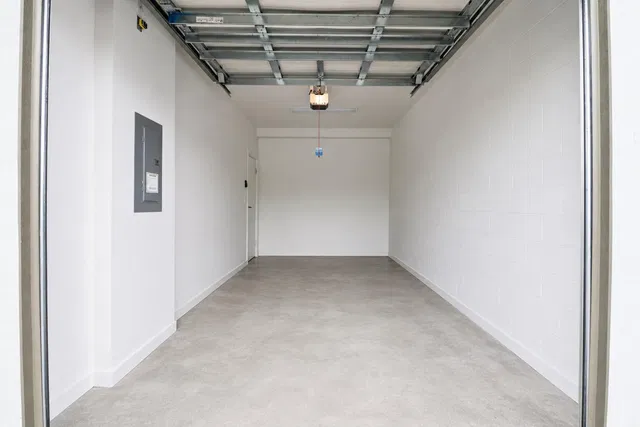 Residence photo 18