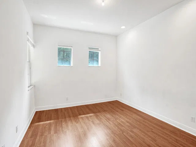 Residence photo 26