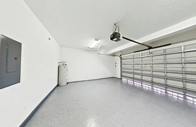 Residence photo 35