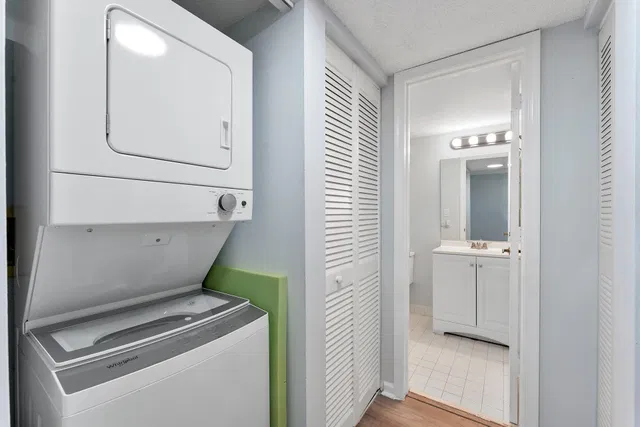  Unit 109 photo 14