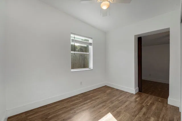 Residence photo 12