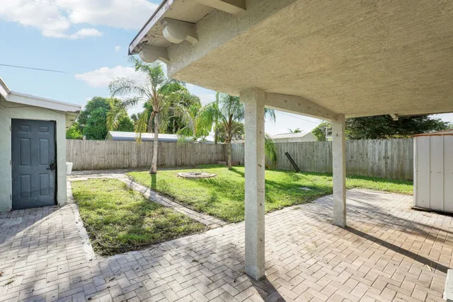 Residence photo 19
