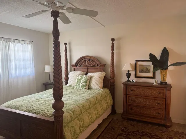 Unit Apt 127 photo 14