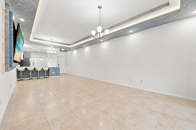 Unit 107 photo 11