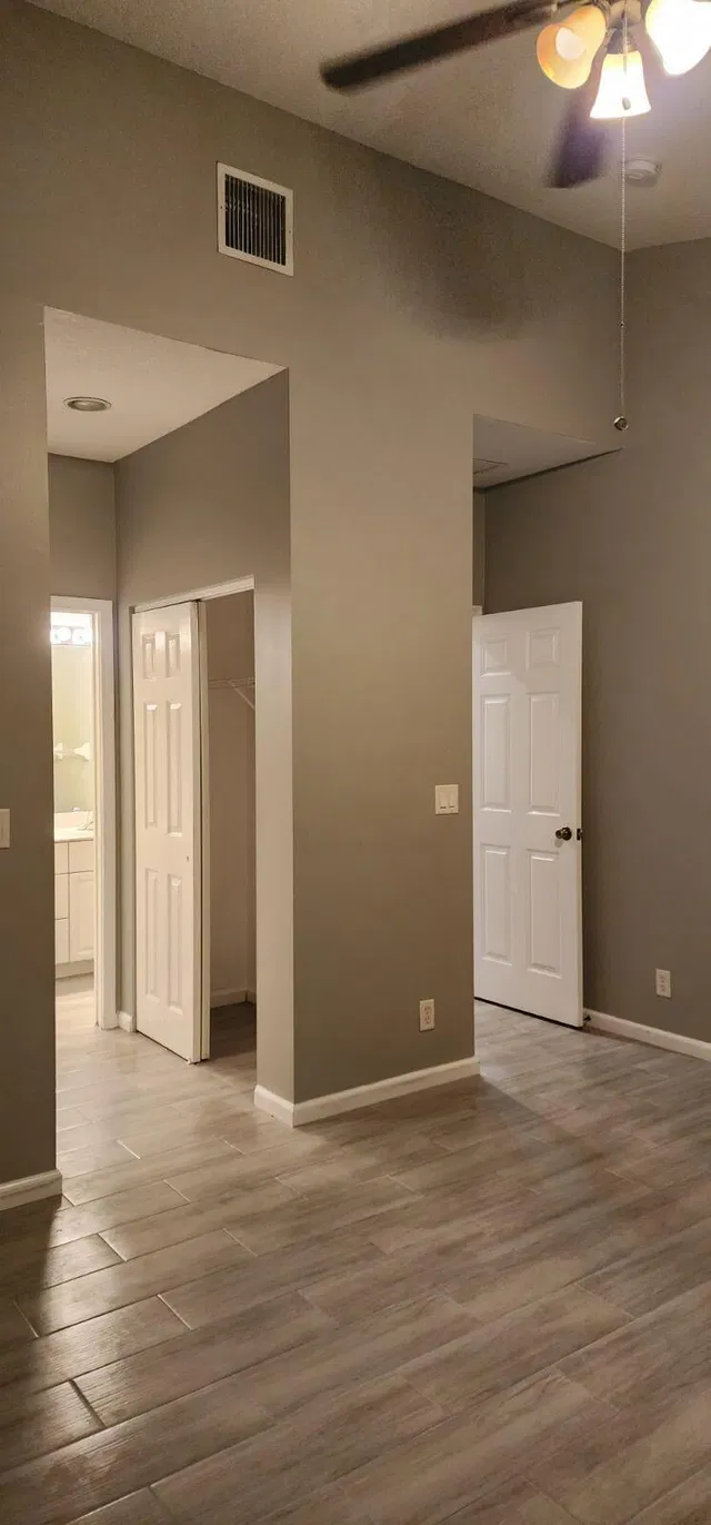 Residence photo 16