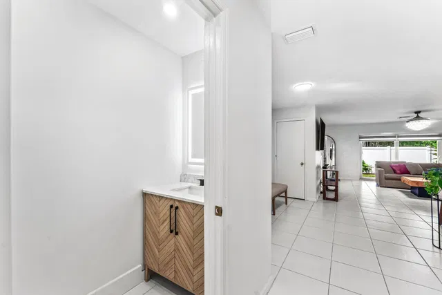 Residence photo 8