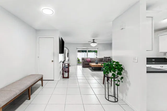 Residence photo 9