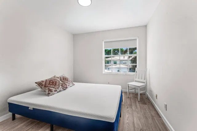 Residence photo 26