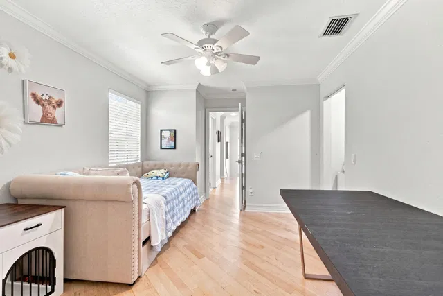 Residence photo 31