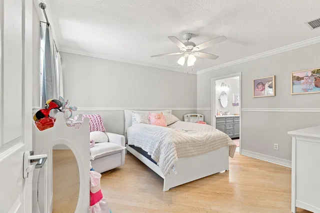 Residence photo 33
