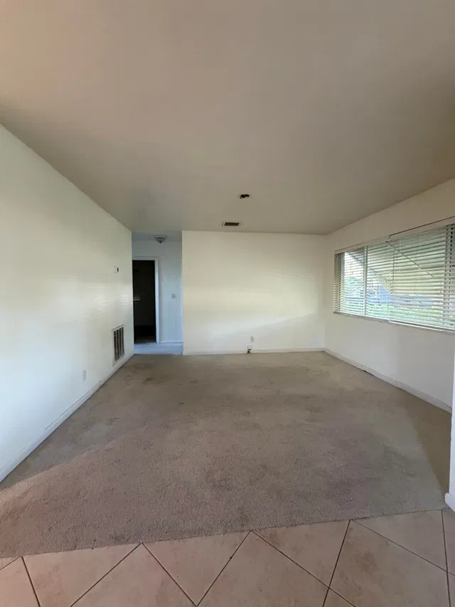 Residence photo 4
