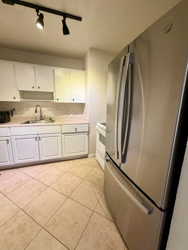 Residence photo 5