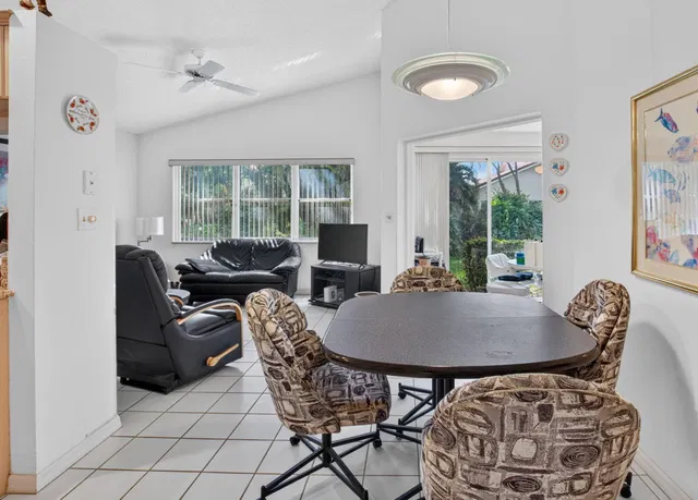 Residence photo 20