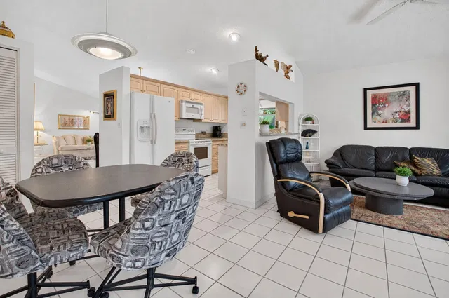 Residence photo 26