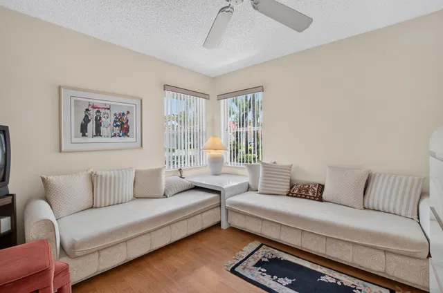 Residence photo 39