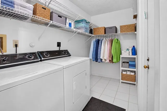 Residence photo 41