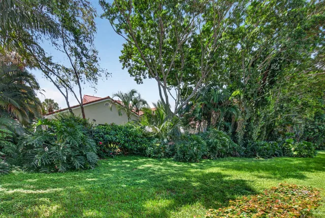 Residence photo 43