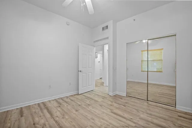  Unit 406 photo 16