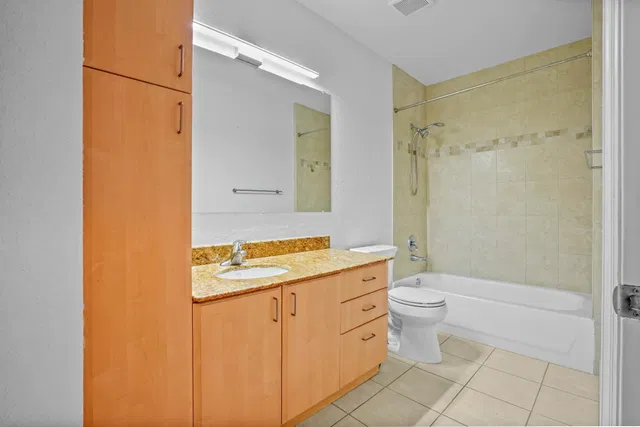  Unit 406 photo 17