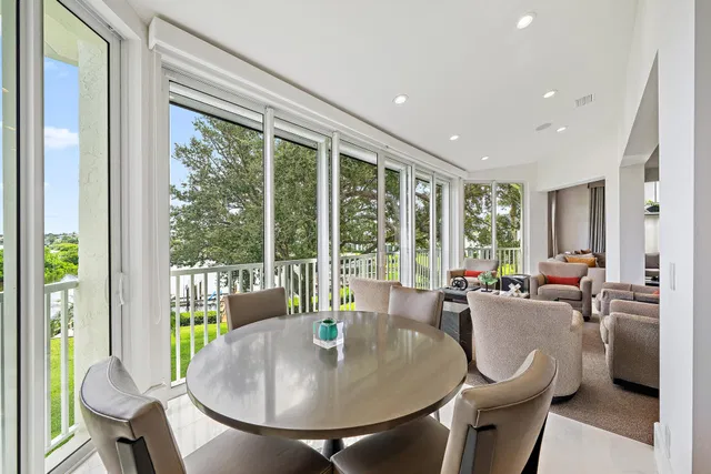 Admirals Cove Residence photo 9