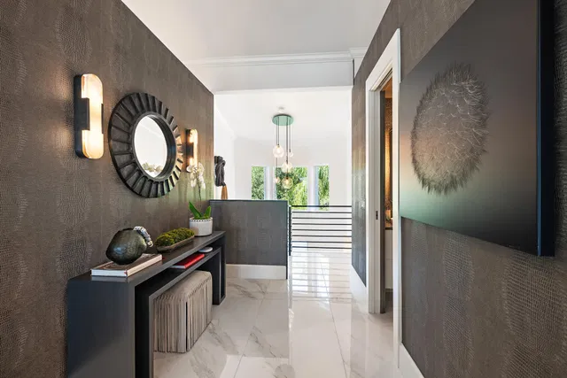 Admirals Cove Residence photo 13