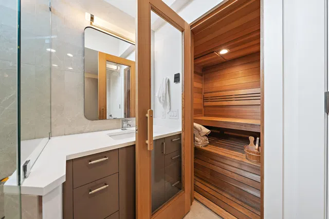 Admirals Cove Residence photo 19