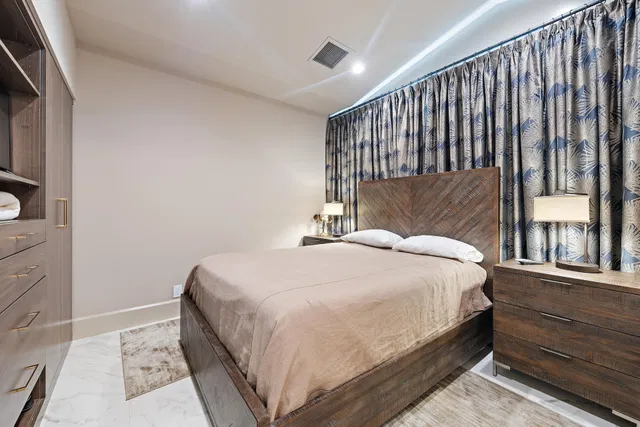 Admirals Cove Residence photo 22