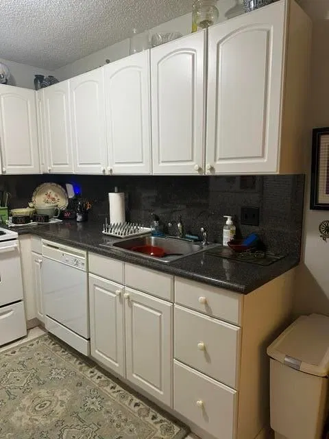 Residence photo 3