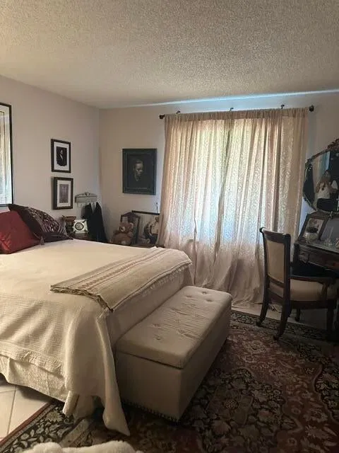 Residence photo 8