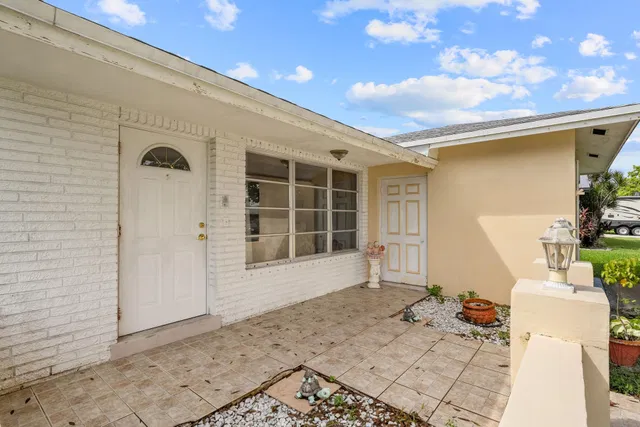 Residence photo 4