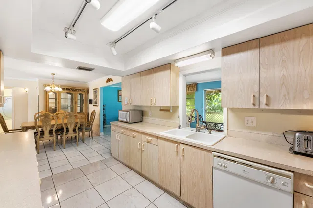 Residence photo 15
