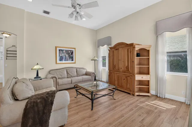 Residence photo 14