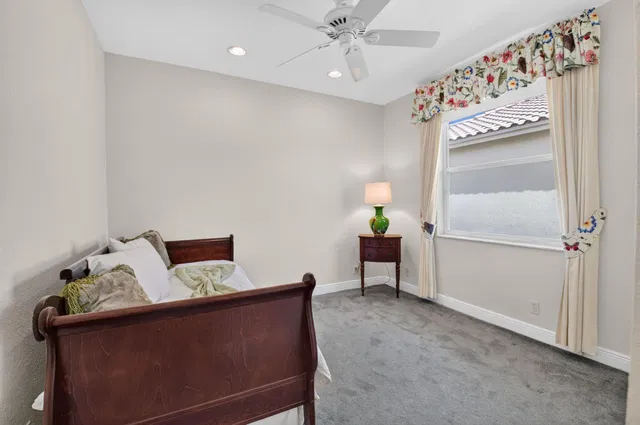 Residence photo 24