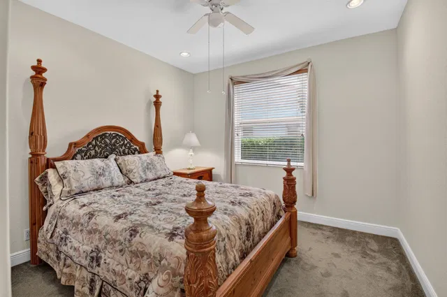 Residence photo 26