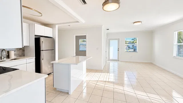 West Palm Beach Residence photo 5