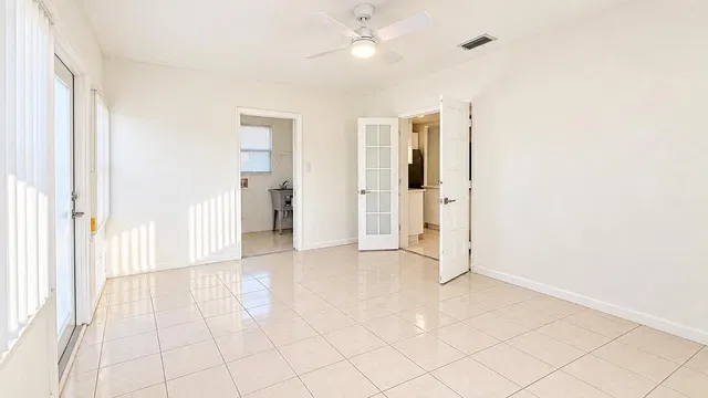 West Palm Beach Residence photo 10
