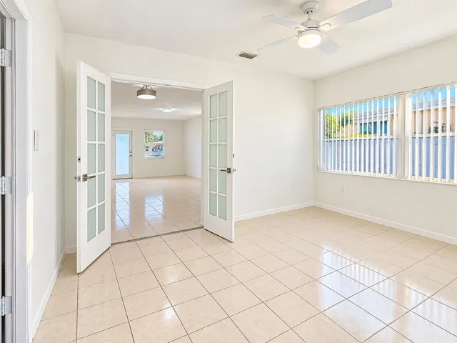 West Palm Beach Residence photo 14