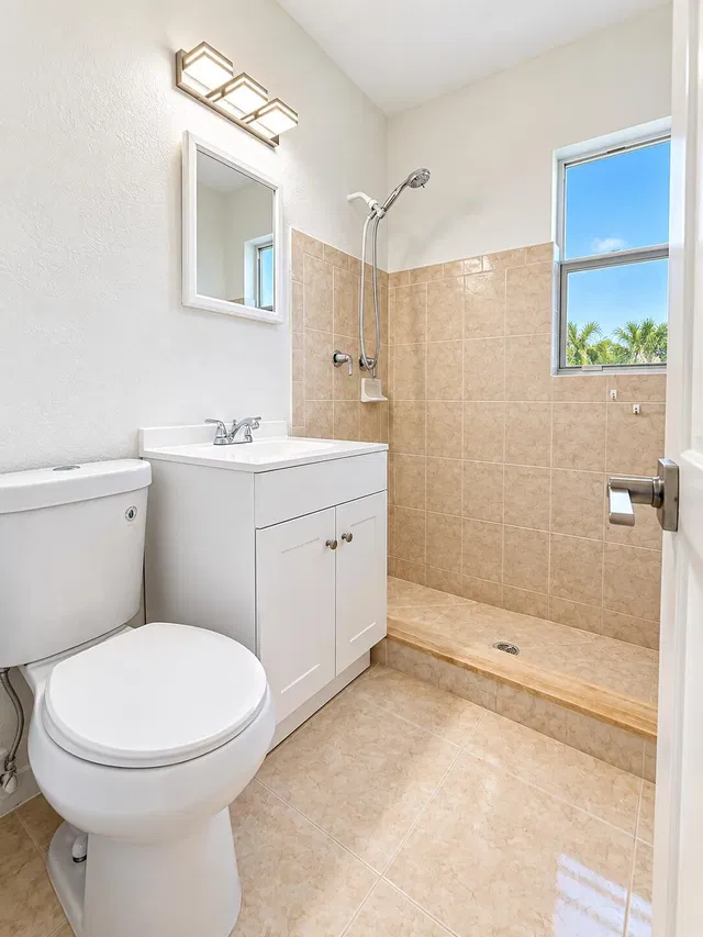 West Palm Beach Residence photo 18