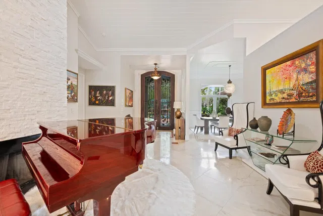 Paddock Park 1 Residence photo 19
