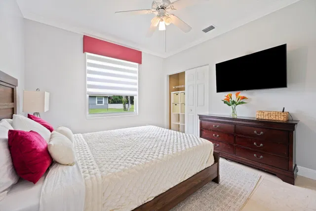 Paddock Park 1 Residence photo 42