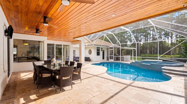 Paddock Park 1 Residence photo 59