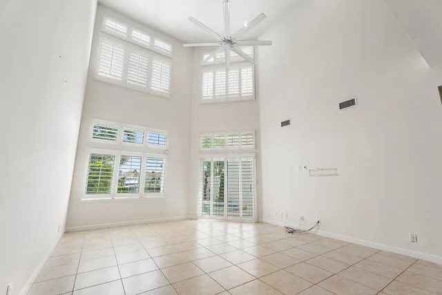  Residence photo 14