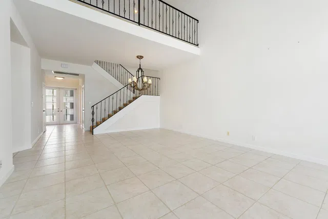  Residence photo 15