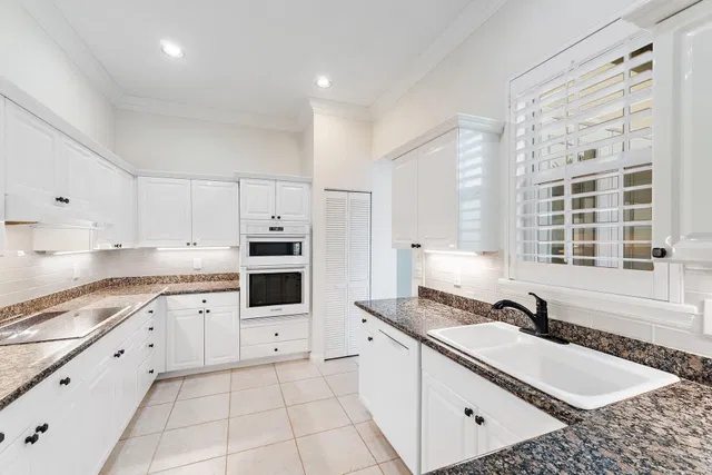 Residence photo 17